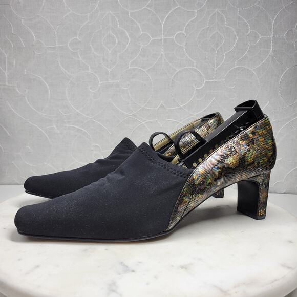 VTG Carriage Court Coco Heels Womens 7.5 Wide Black Reptile Leather Square Toe - Picture 3 of 15